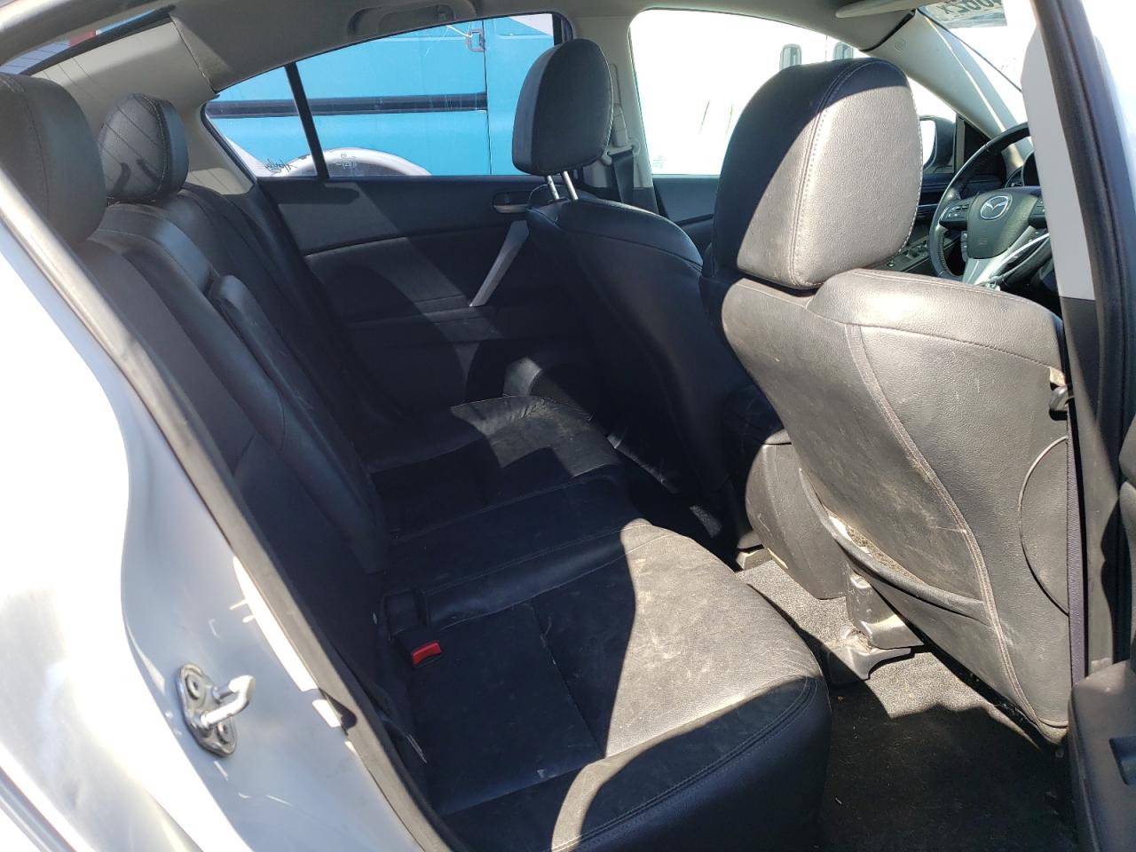 Photo 6 from auction – 2013 MAZDA 3 I with VIN JM1BL1W79D1785984