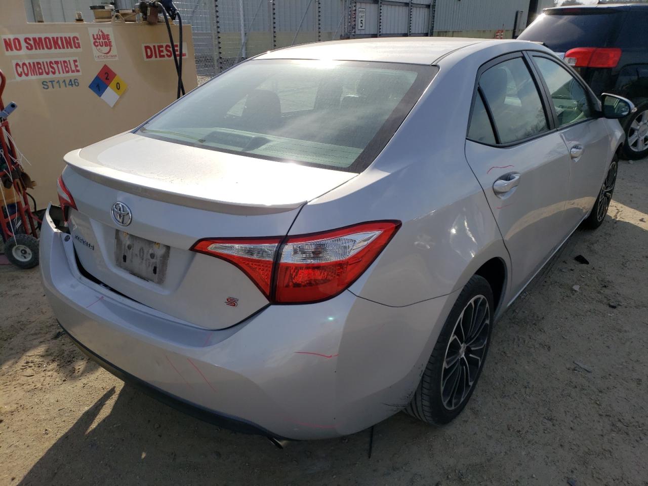 Photo 4 from auction – 2015 TOYOTA COROLLA L with VIN 2T1BURHE8FC368667