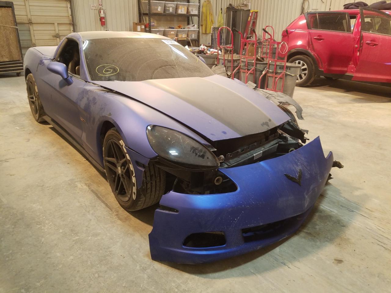 CHEVROLET CORVETTE 2005 with VIN 1G1YY24U455131200 - Photo from auction