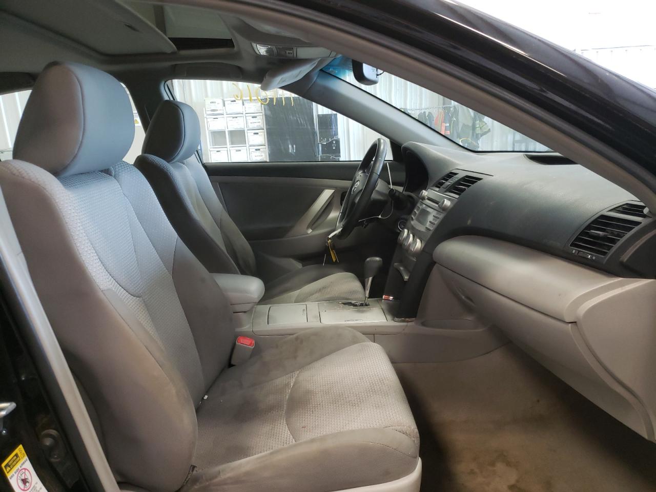 Photo 5 from auction – 2011 TOYOTA CAMRY BASE with VIN 4T1BF3EK9BU149372