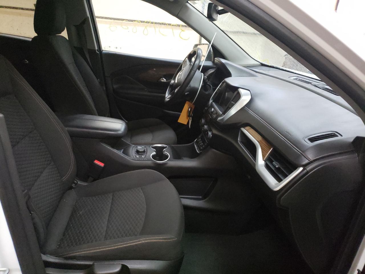 Photo 5 from auction – 2018 GMC TERRAIN SL with VIN 3GKALMEX3JL320088