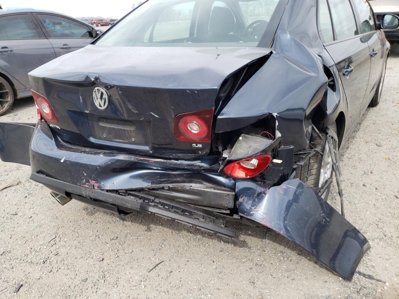 Photo 9 from auction – 2009 VOLKSWAGEN JETTA with VIN 3VWJM71K79M144783