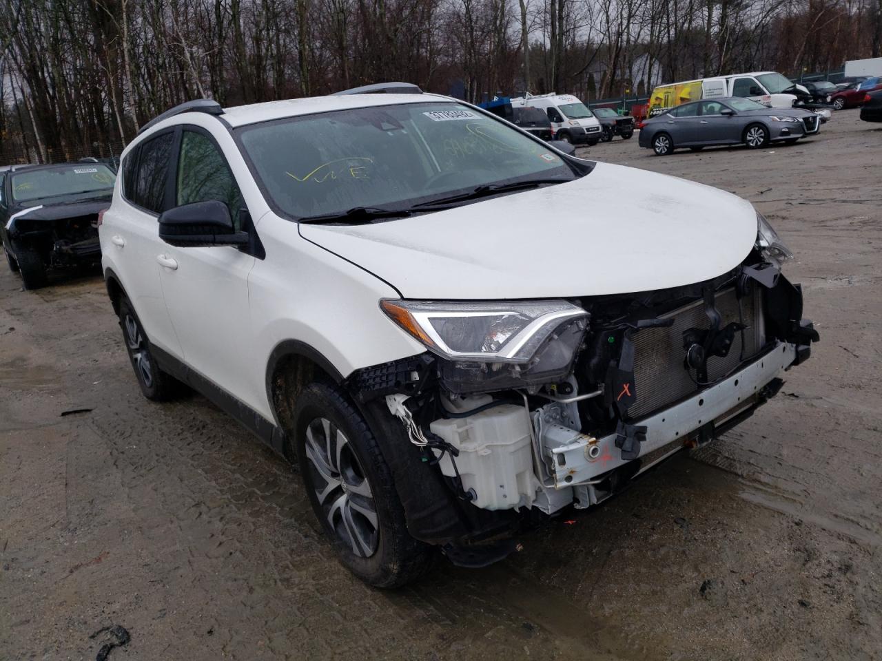 TOYOTA RAV4 LE 2018 with VIN JTMBFREVXJJ718554 - Photo from auction