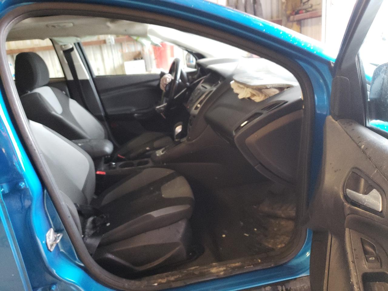 Photo 5 from auction – 2014 FORD FOCUS SE with VIN 1FADP3F23EL217206