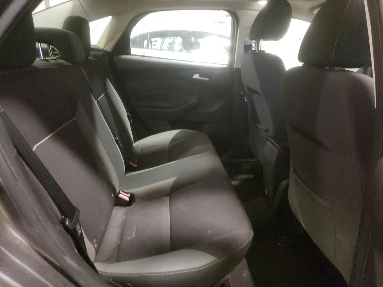 Photo 6 from auction – 2014 FORD FOCUS SE with VIN 1FADP3F29EL175608