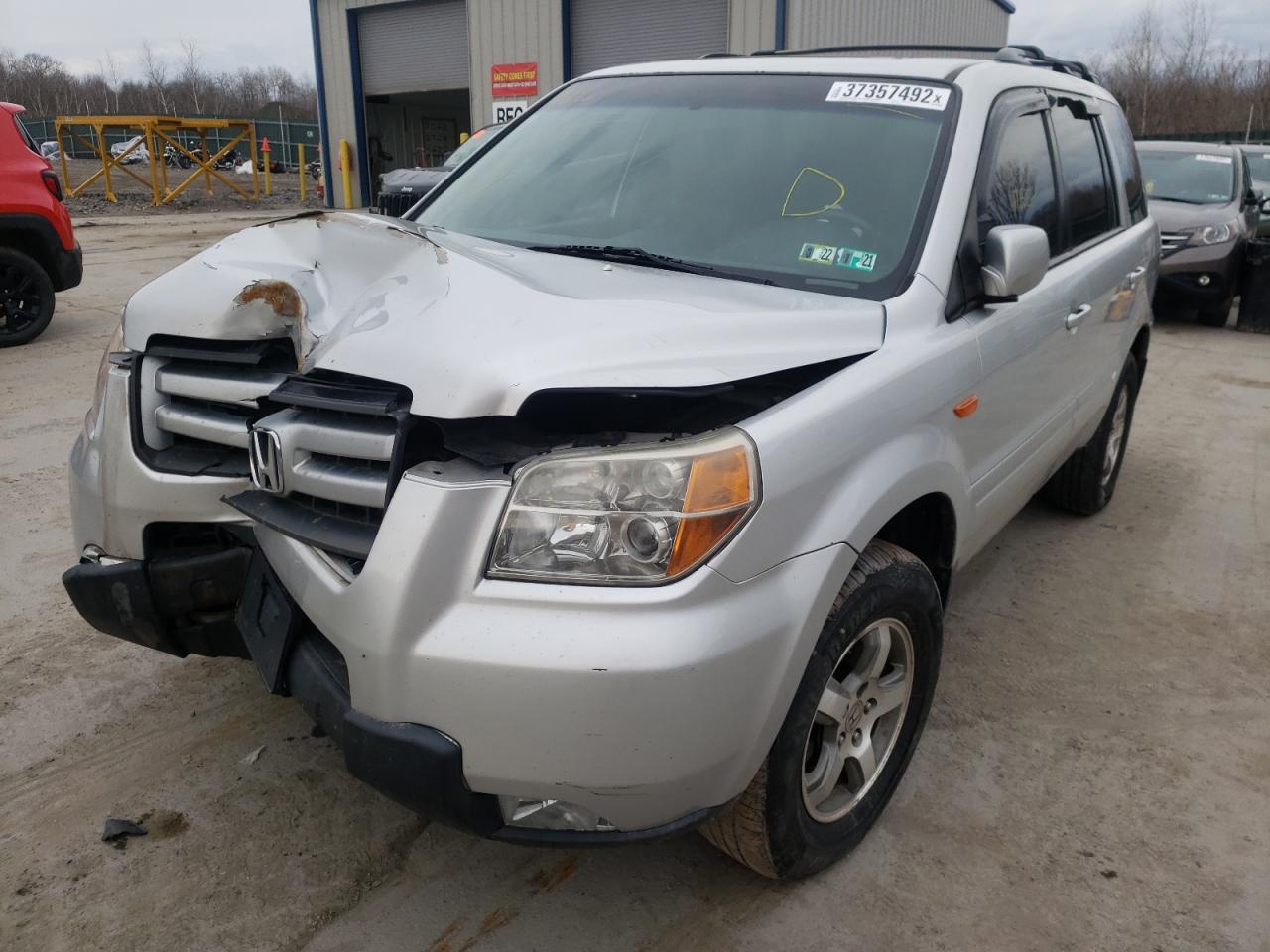 Photo 2 from auction – 2008 HONDA PILOT EXL with VIN 5FNYF18758B045943