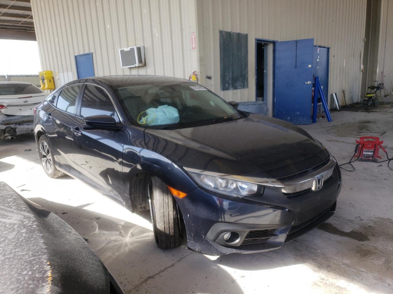 Photo 1 from auction – 2016 HONDA CIVIC EXL with VIN 19XFC1F73GE008817