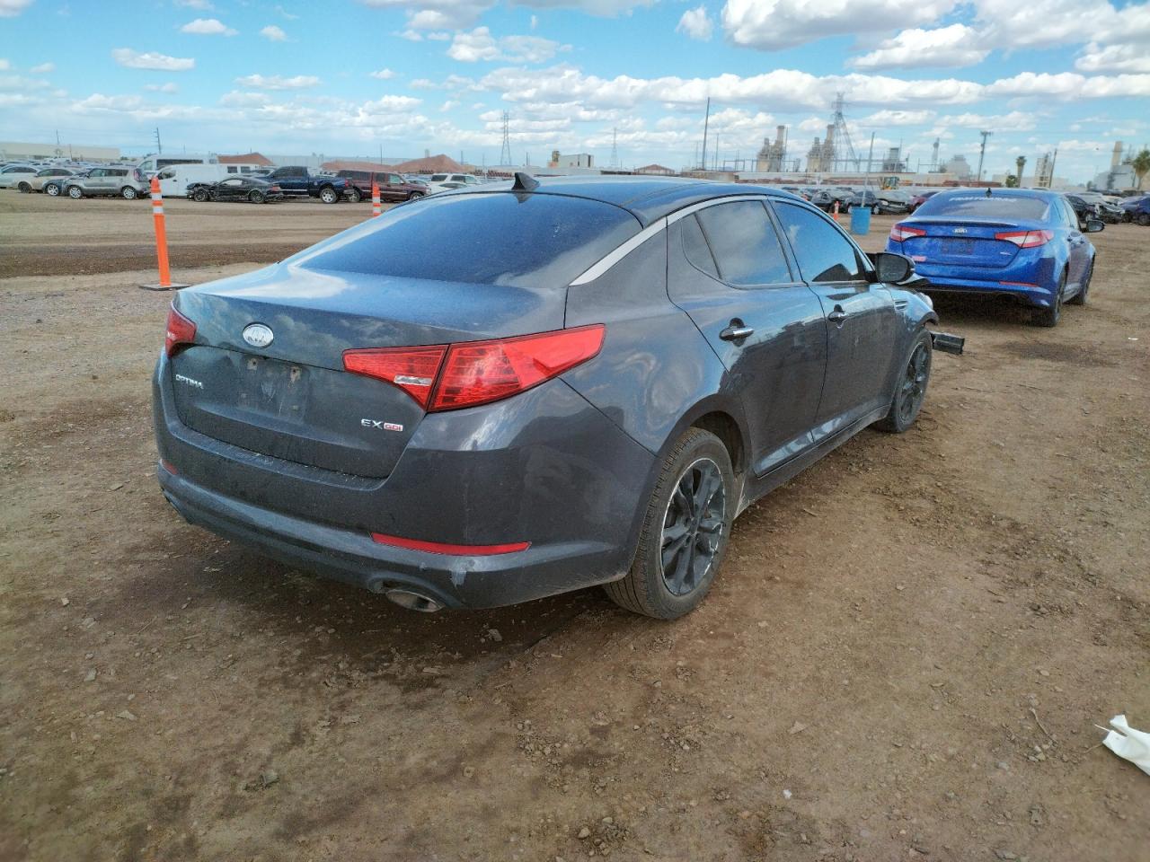 Photo 4 from auction – 2011 KIA OPTIMA EX with VIN KNAGN4A78B5173111
