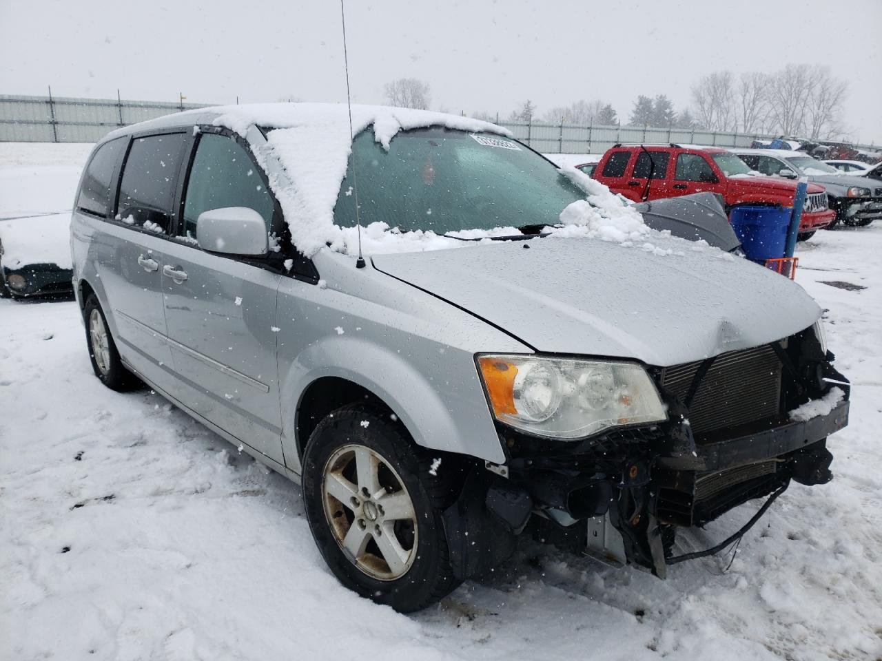 DODGE GRAND CARA 2011 with VIN 2D4RN3DG7BR705956 - Photo from auction