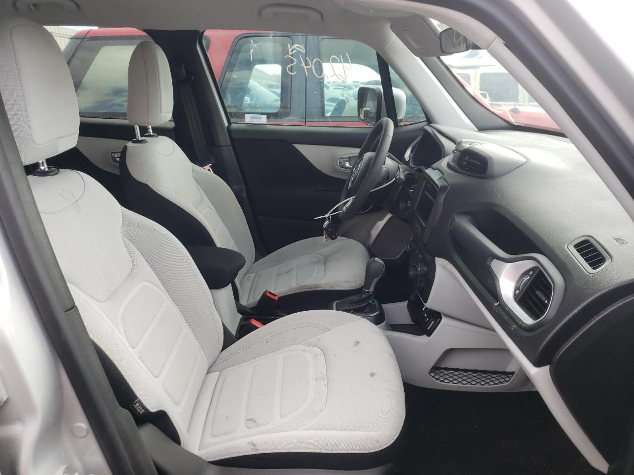 Photo 5 from auction – 2018 JEEP RENEGADE L with VIN ZACCJABB1JPH22006