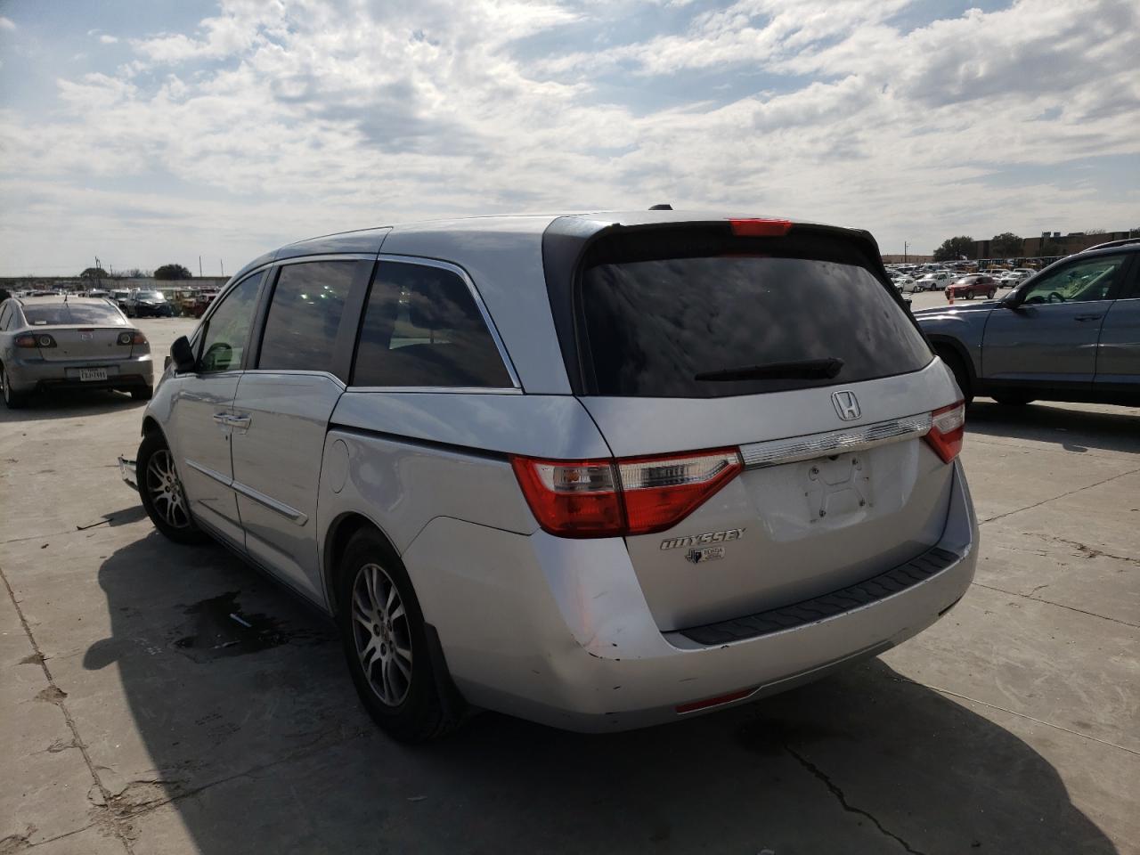 Photo 3 from auction – 2013 HONDA ODYSSEY EX with VIN 5FNRL5H67DB015283