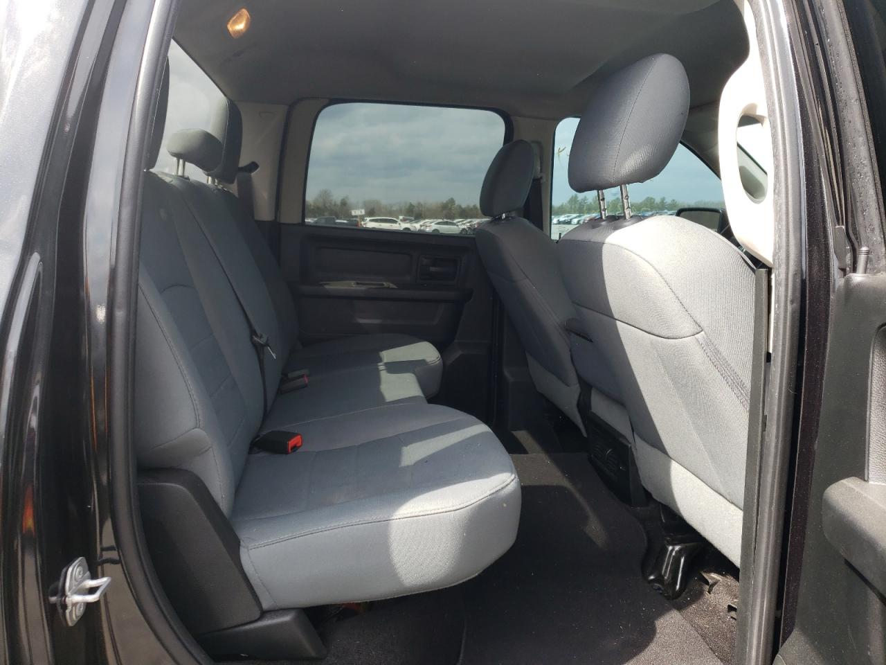 Photo 6 from auction – 2018 RAM 1500 ST with VIN 1C6RR7KTXJS148361