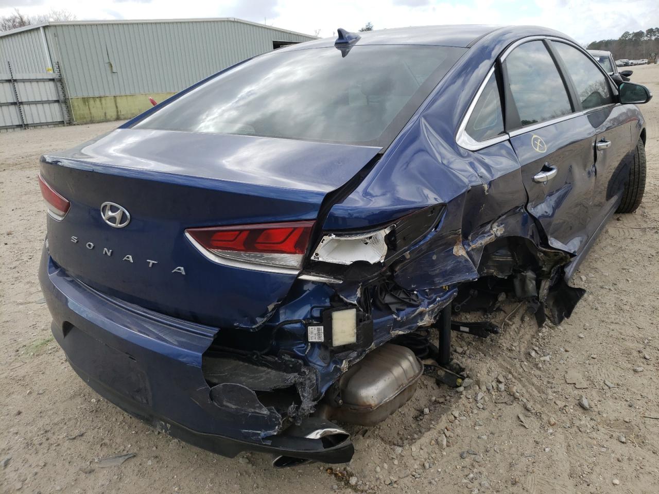 Photo 4 from auction – 2019 HYUNDAI SONATA LIM with VIN 5NPE34AF8KH778835