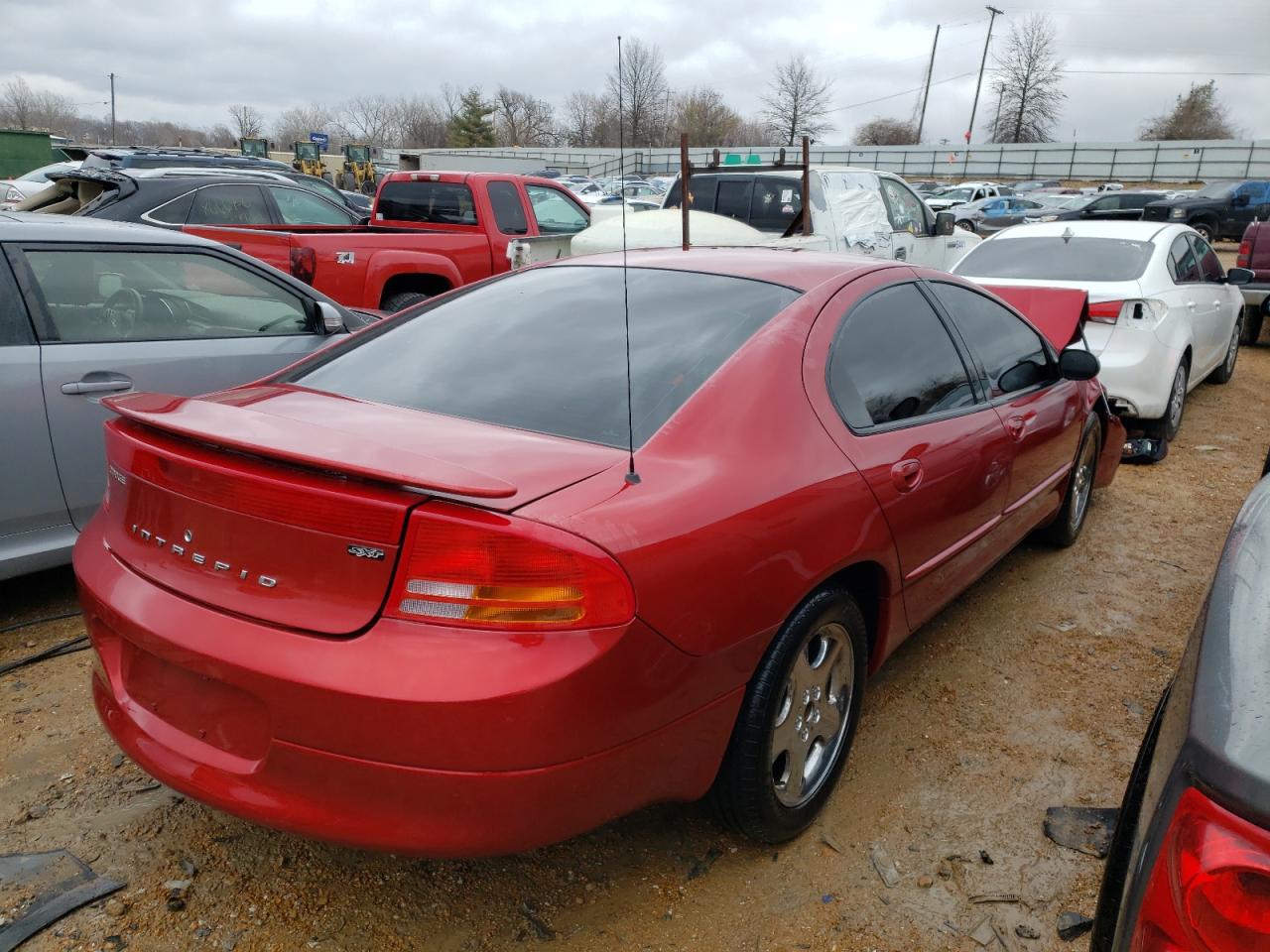 Photo 4 from auction – 2002 DODGE INTREPID E with VIN 2B3HD56G02H201647