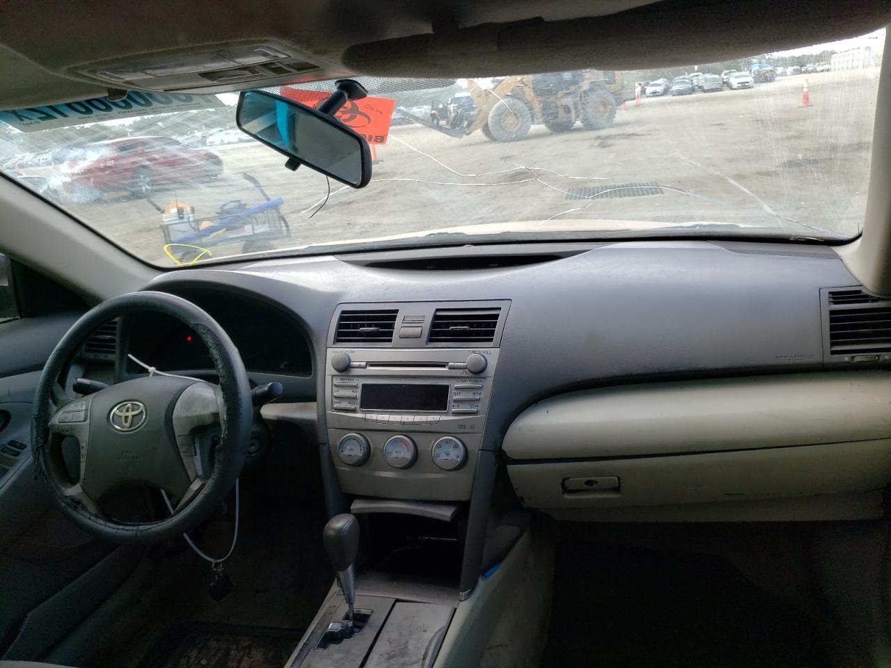 Zdjęcie 9 z aukcji – 2011 TOYOTA CAMRY BASE z VIN 4T1BF3EK5BU133525