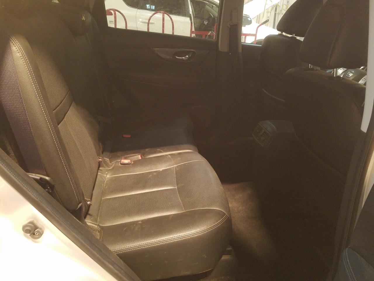 Photo 6 from auction – 2016 NISSAN ROGUE S with VIN KNMAT2MT0GP686747