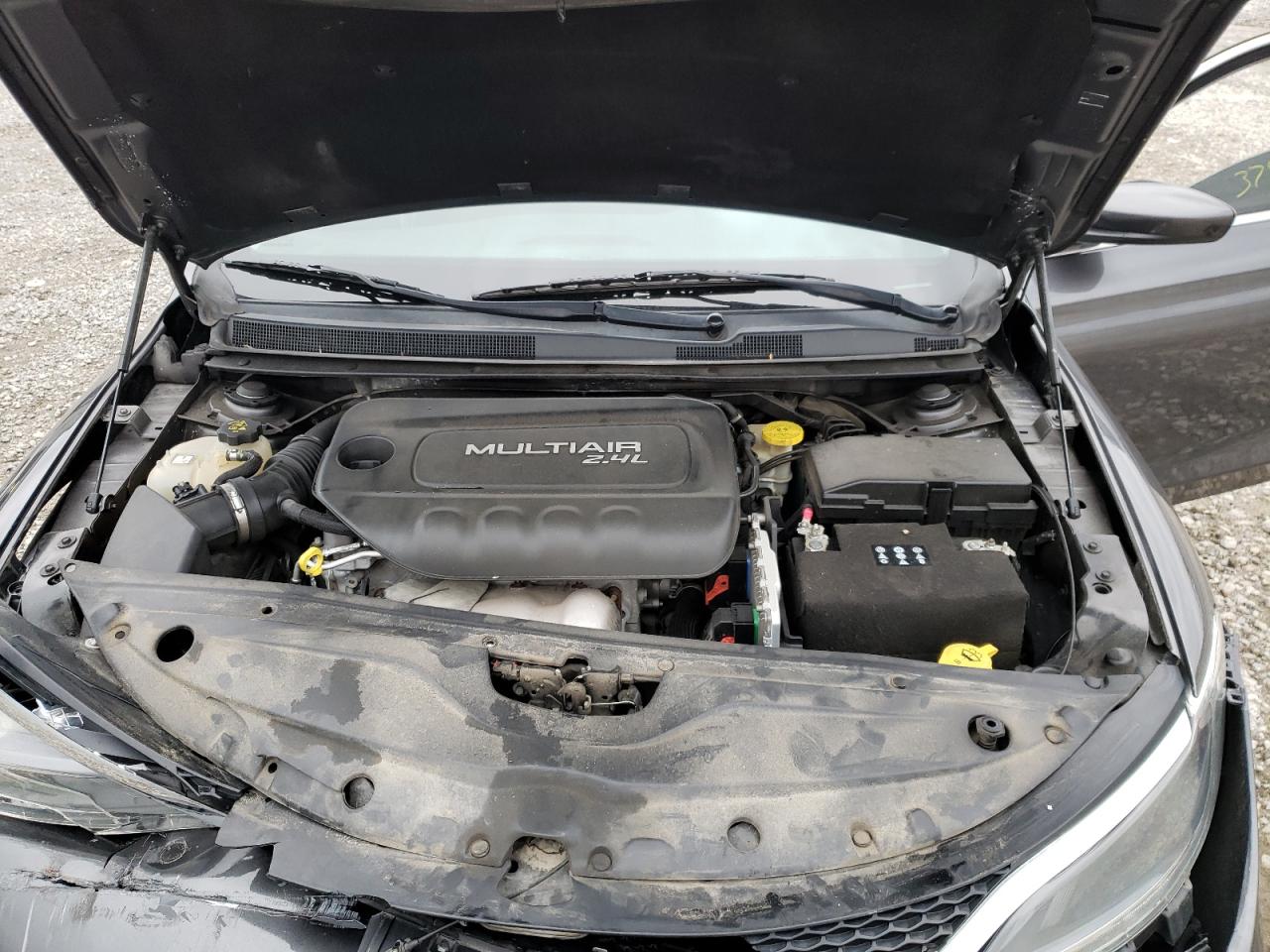 Photo 7 from auction – 2015 CHRYSLER 200 with VIN 1C3CCCAB7FN638834