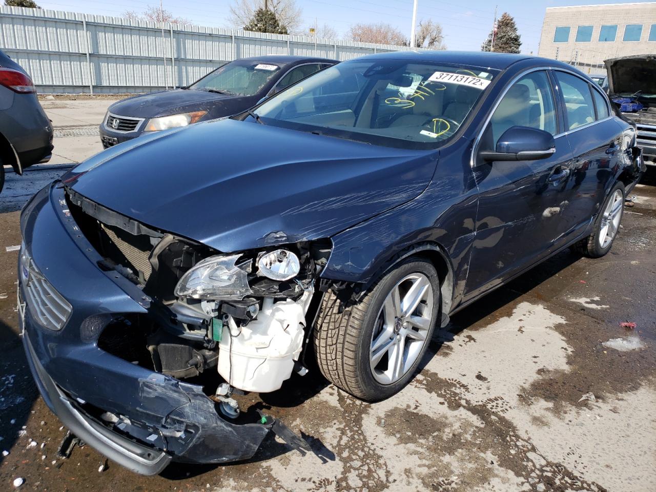 Photo 2 from auction – 2015 VOLVO S60 PREMIE with VIN YV1612TK9F2357104