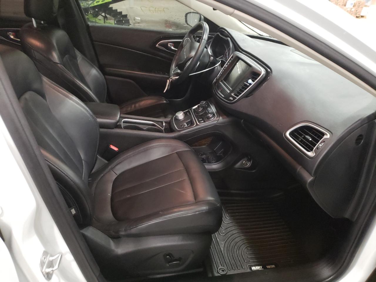 Photo 5 from auction – 2015 CHRYSLER 200 C with VIN 1C3CCCEG0FN540234