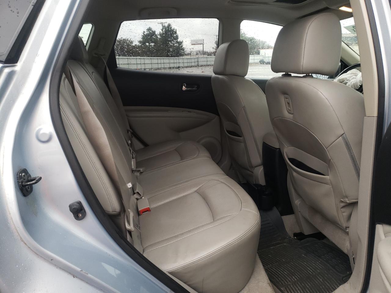 Photo 6 from auction – 2011 NISSAN ROGUE S with VIN JN8AS5MV5BW315124