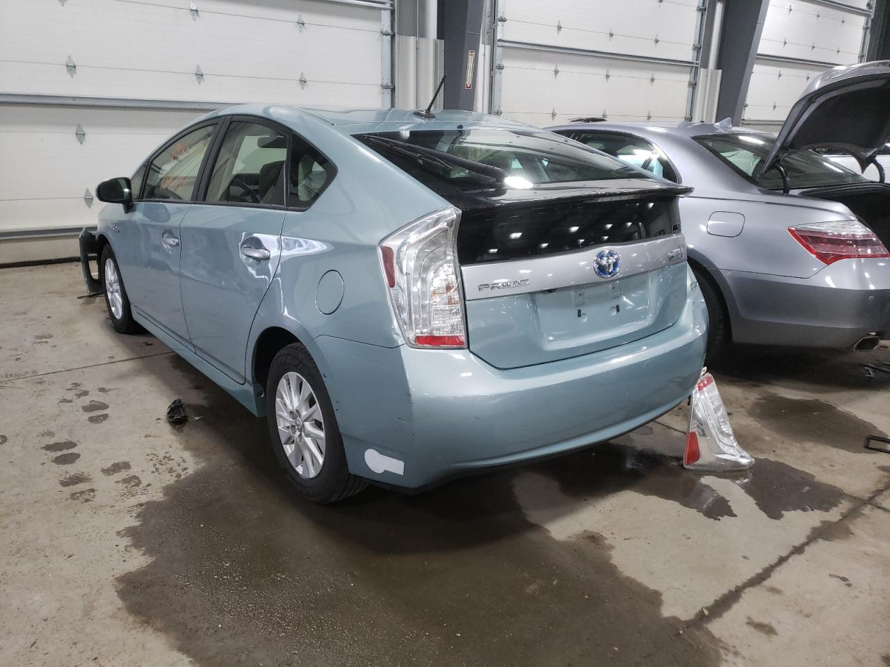 Photo 3 from auction – 2012 TOYOTA PRIUS PLUG with VIN JTDKN3DP4C3026946