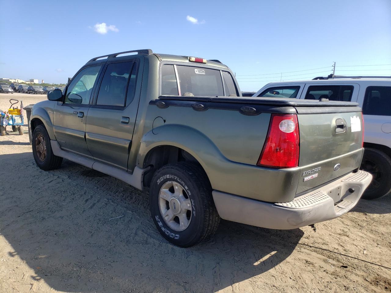 Photo 3 from auction – 2001 FORD EXPLORER S with VIN 1FMZU67E51UC63672
