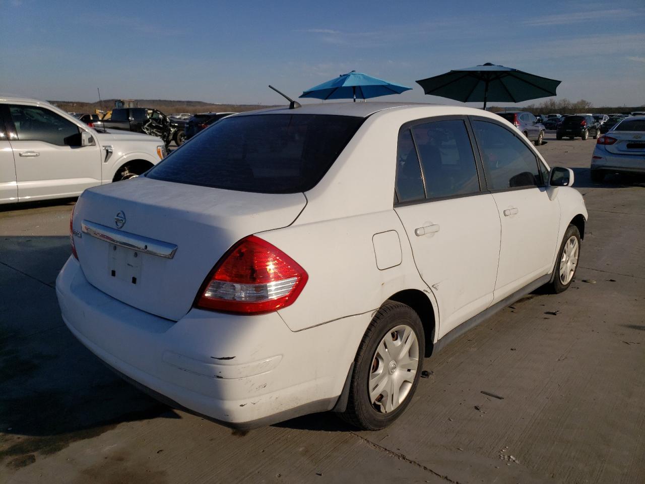 Photo 4 from auction – 2010 NISSAN VERSA S with VIN 3N1BC1AP5AL410589
