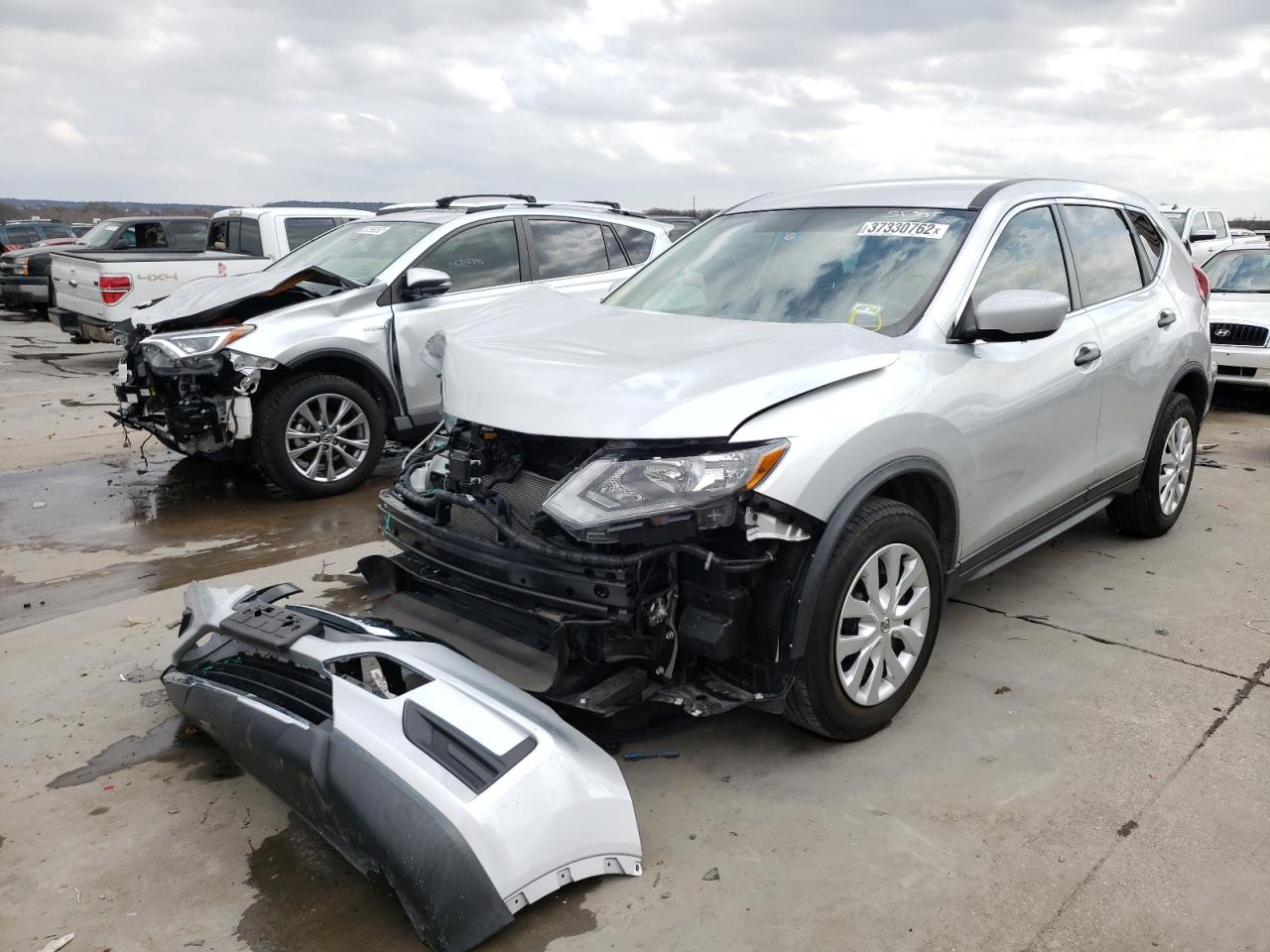 Photo 2 from auction – 2018 NISSAN ROGUE S with VIN KNMAT2MT1JP560324