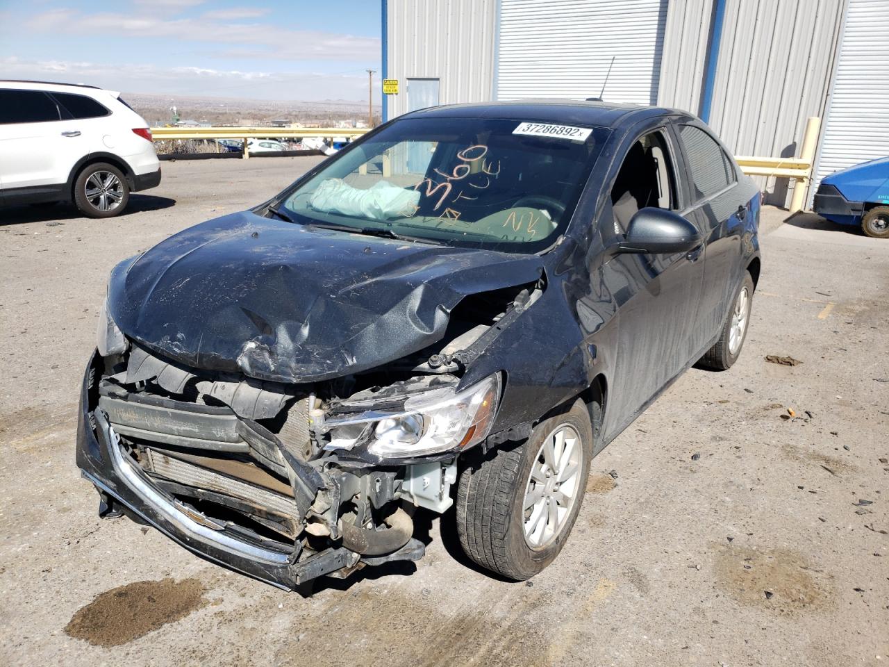 Photo 2 from auction – 2019 CHEVROLET SONIC LT with VIN 1G1JD5SB1K4110984