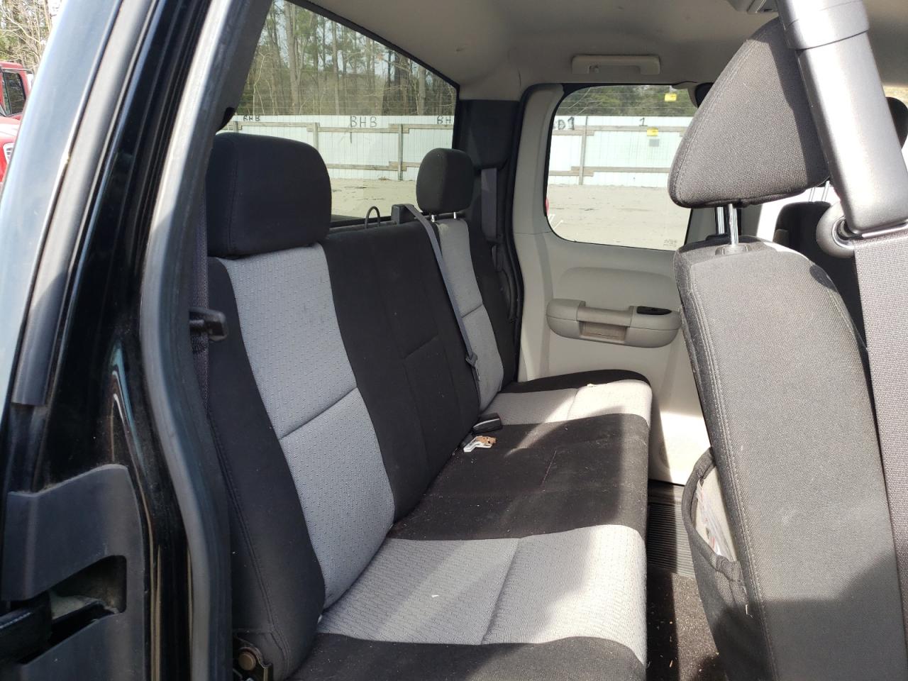 Photo 6 from auction – 2009 GMC SIERRA C15 with VIN 1GTEC19X89Z198063