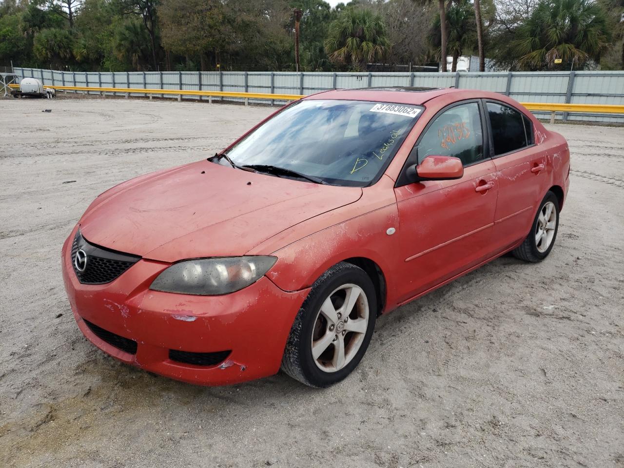 Photo 2 from auction – 2005 MAZDA 3 with VIN JM1BK12F051274889