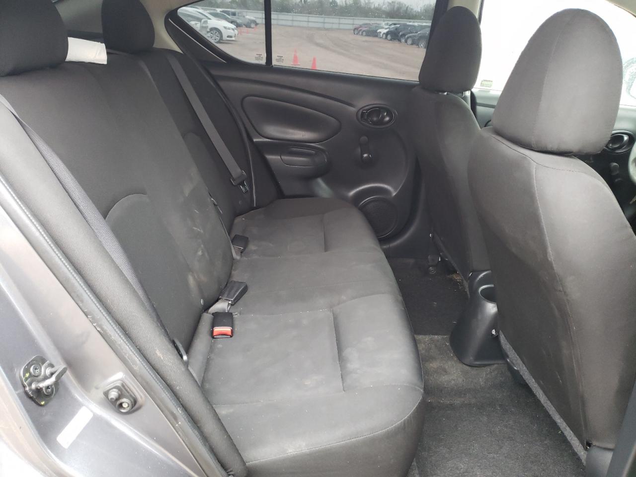 Photo 6 from auction – 2018 NISSAN VERSA S with VIN 3N1CN7AP1JL882810