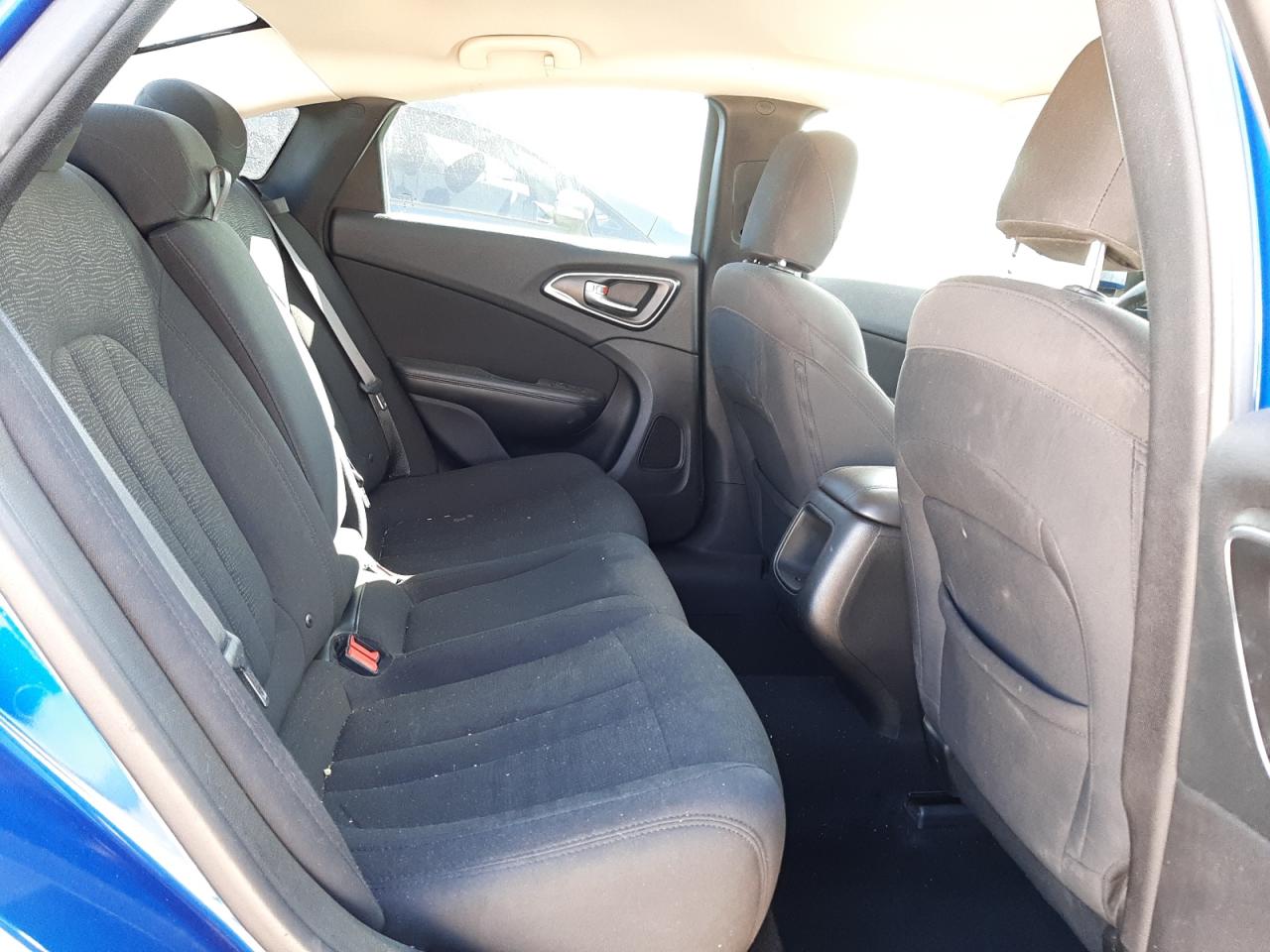 Photo 6 from auction – 2016 CHRYSLER 200 LIMITE with VIN 1C3CCCABXGN119200