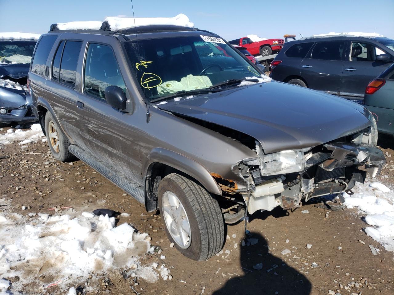 NISSAN PATHFINDER 2001 with VIN JN8DR09Y01W575539 - Photo from auction