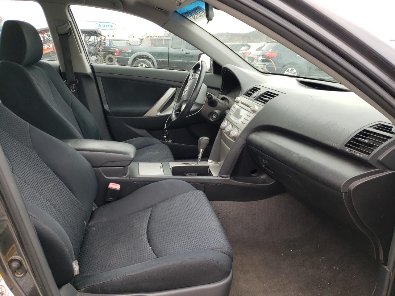 Photo 9 from auction – 2010 TOYOTA CAMRY BASE with VIN 4T1BF3EK7AU049284