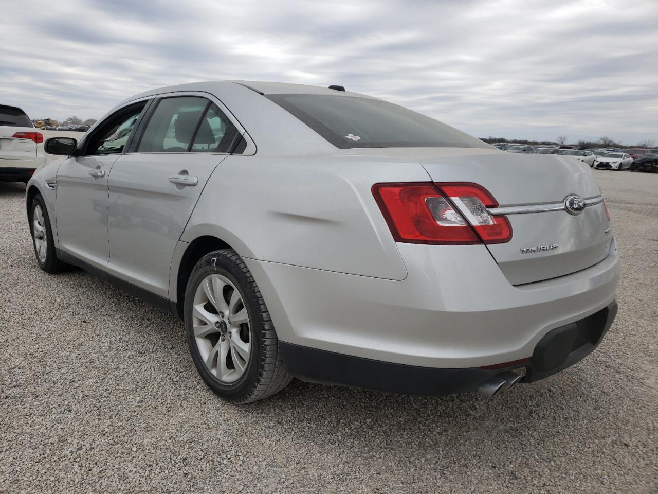 Photo 3 from auction – 2012 FORD TAURUS SEL with VIN 1FAHP2EW2CG103106