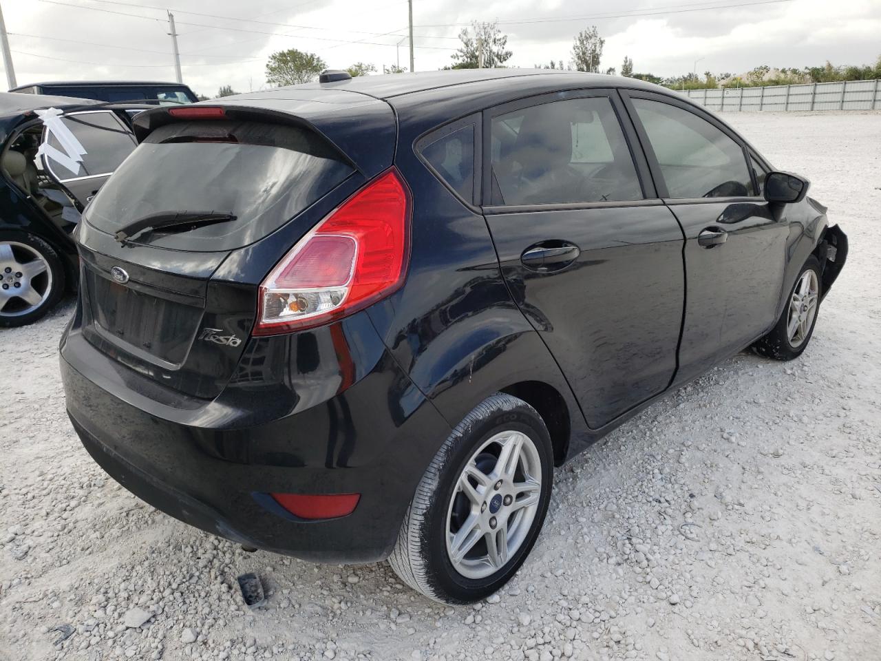 Photo 4 from auction – 2018 FORD FIESTA SE with VIN 3FADP4EJ5JM102033