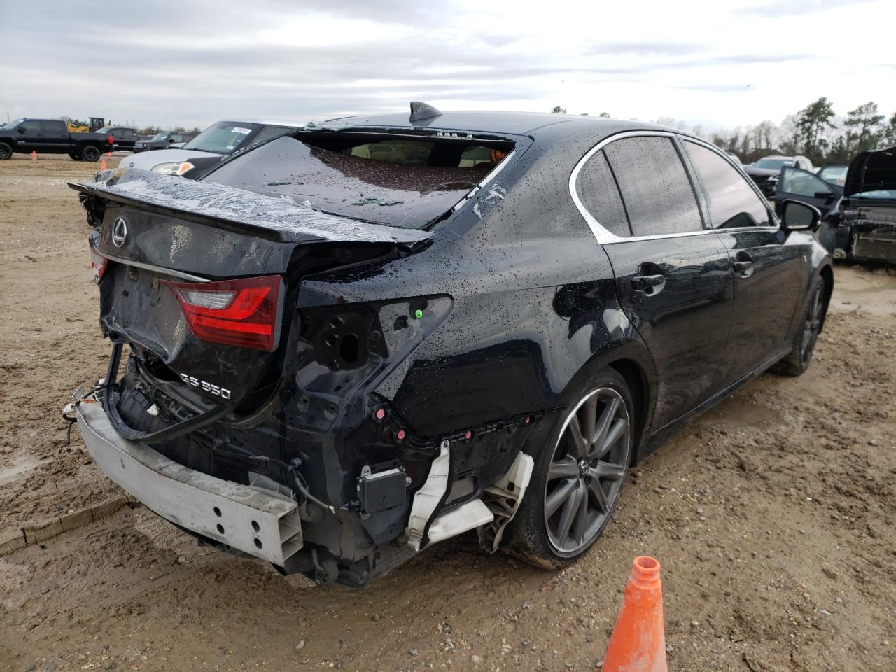 Photo 4 from auction – 2015 LEXUS GS350 with VIN JTHBE1BL9FA013578