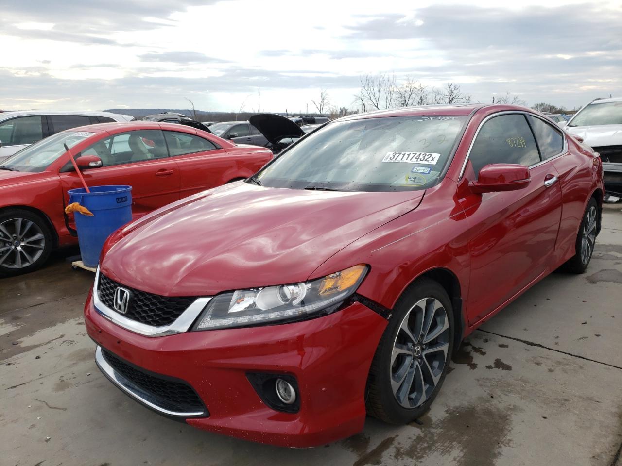 Photo 2 from auction – 2015 HONDA ACCORD EXL with VIN 1HGCT2B83FA000467