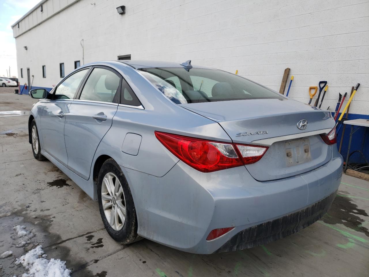 Photo 3 from auction – 2014 HYUNDAI SONATA GLS with VIN 5NPEB4AC5EH844917