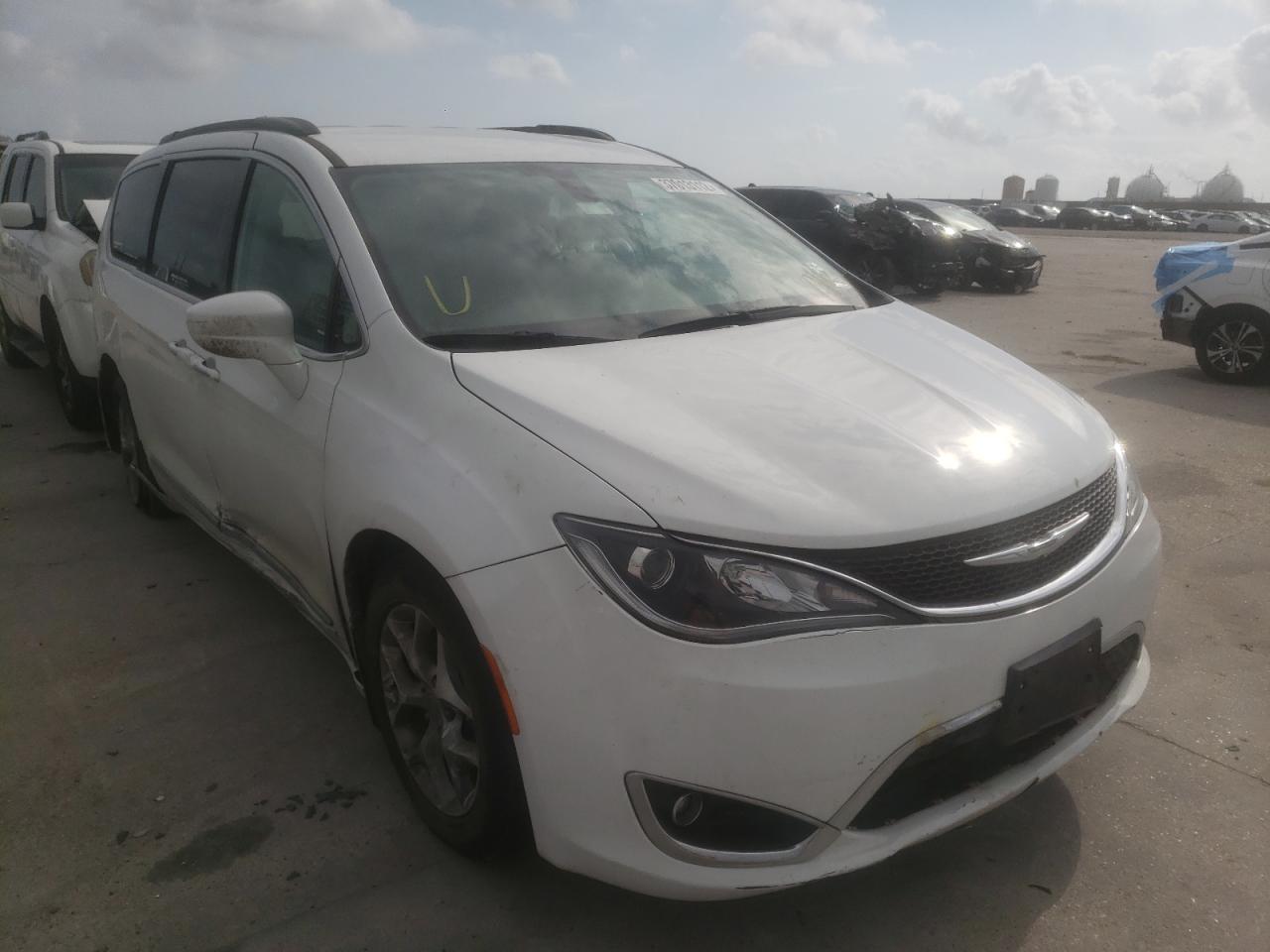 CHRYSLER PACIFICA T 2017 with VIN 2C4RC1BG0HR636207 - Photo from auction