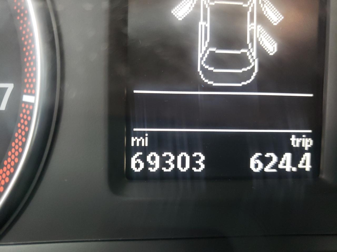 Photo 8 from auction – 2014 VOLKSWAGEN PASSAT SE with VIN 1VWBS7A34EC072066
