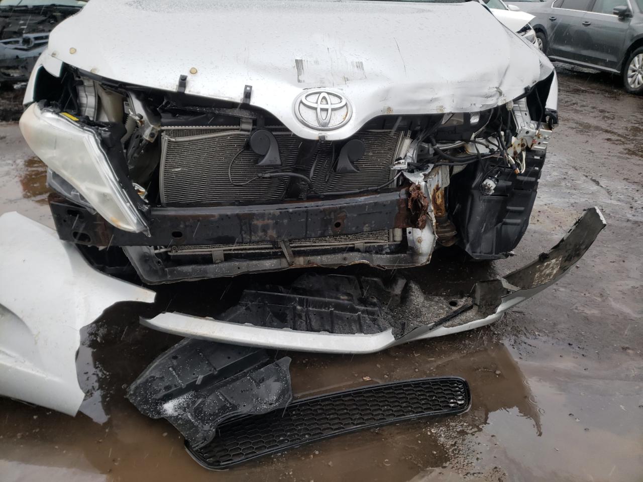 Photo 9 from auction – 2010 TOYOTA VENZA with VIN 4T3BK3BB4AU029792