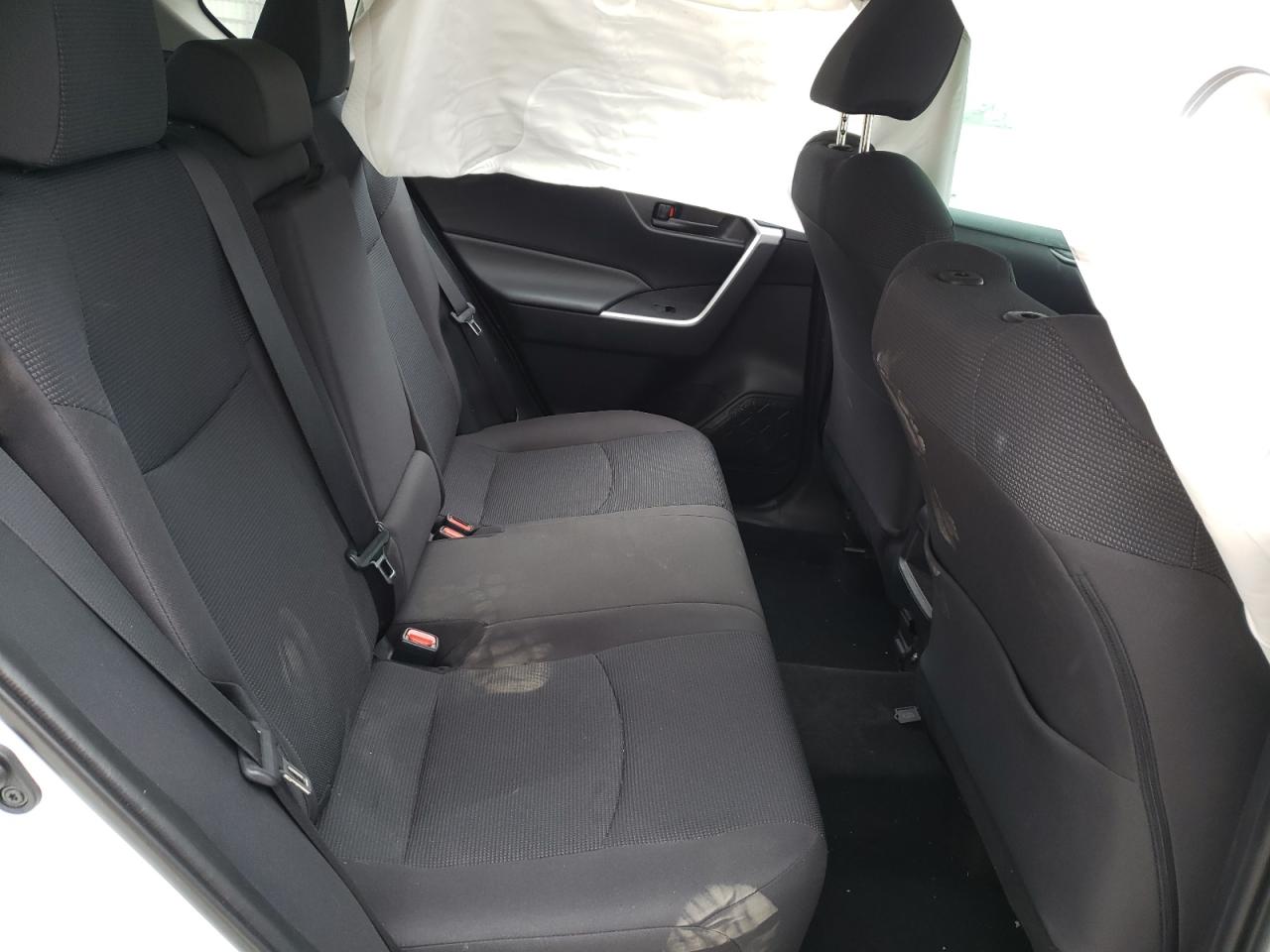 Photo 6 from auction – 2019 TOYOTA RAV4 LE with VIN 2T3H1RFVXKC023096