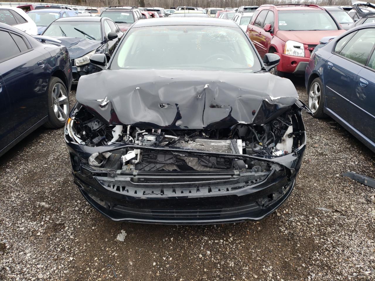 Photo 9 from auction – 2018 FORD FUSION SE with VIN 3FA6P0HD3JR256248