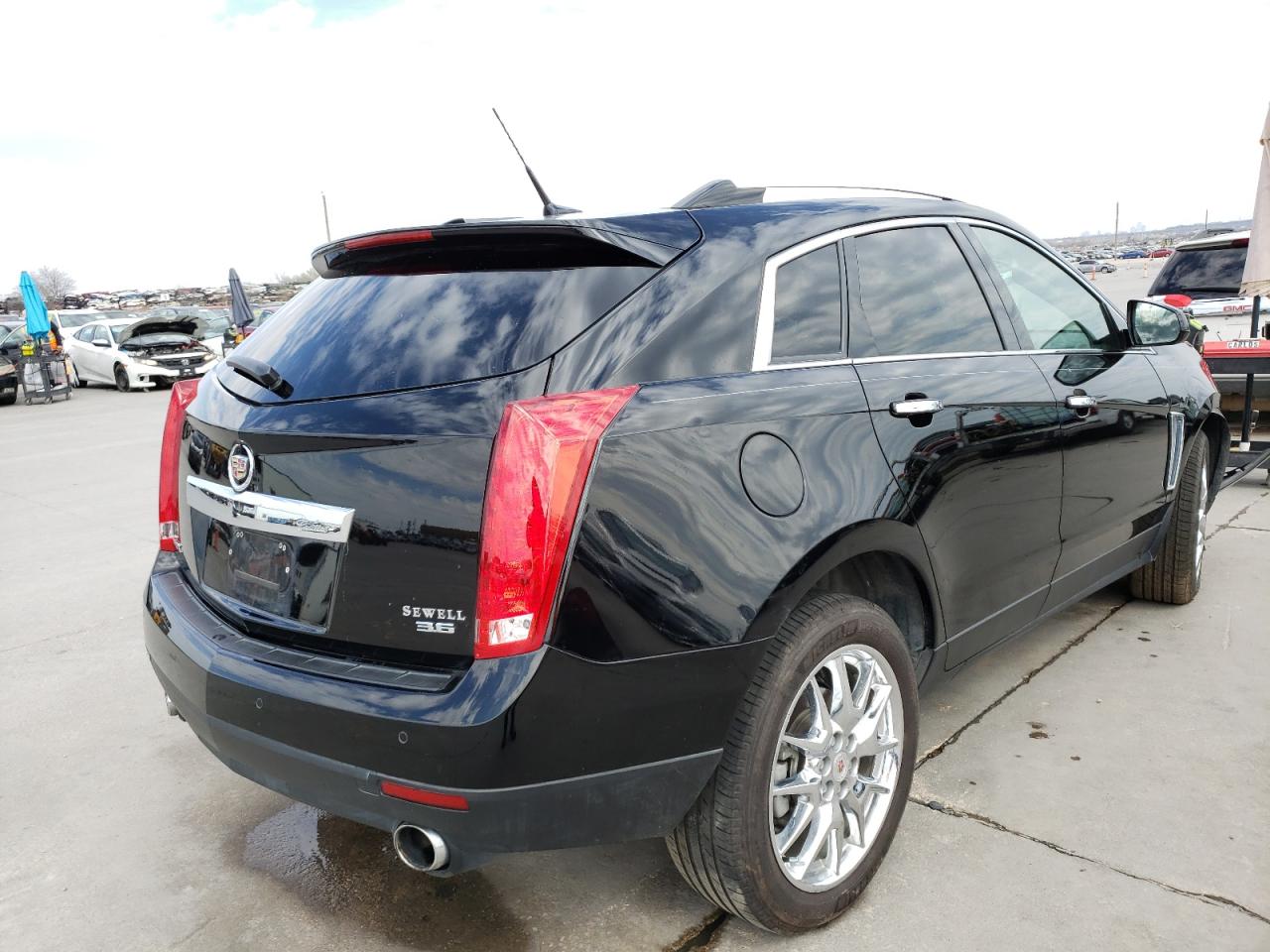 Photo 4 from auction – 2013 CADILLAC SRX PREMIU with VIN 3GYFNEE34DS648896