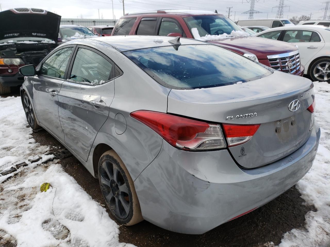 Photo 3 from auction – 2011 HYUNDAI ELANTRA GL with VIN KMHDH4AE9BU097024
