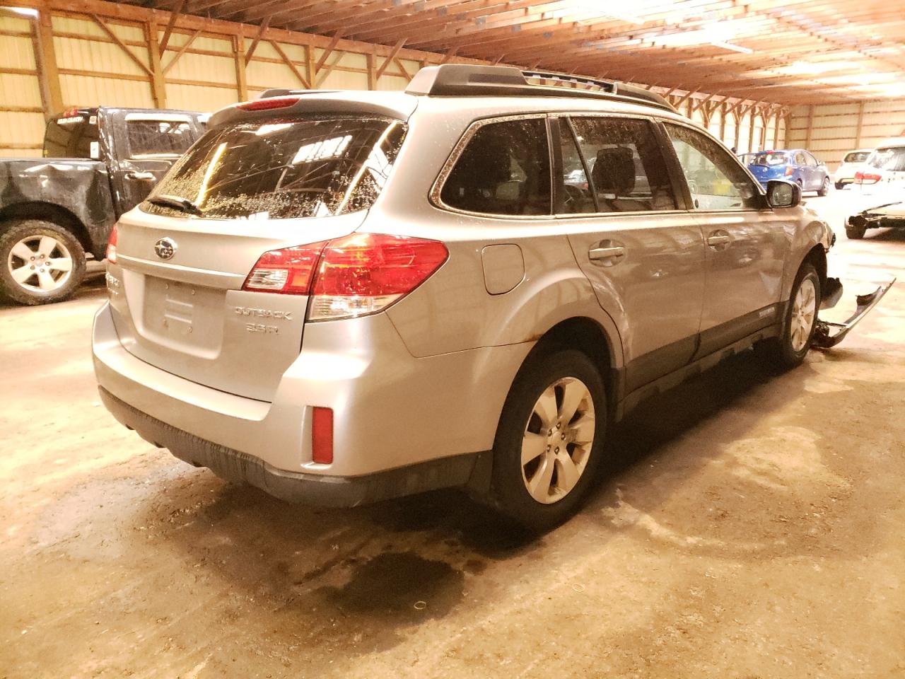 Photo 4 from auction – 2010 SUBARU OUTBACK 3. with VIN 4S4BRJKC2A2382478