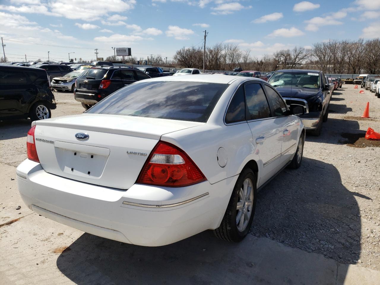 Photo 4 from auction – 2005 FORD FIVE HUNDR with VIN 1FAFP25115G185442