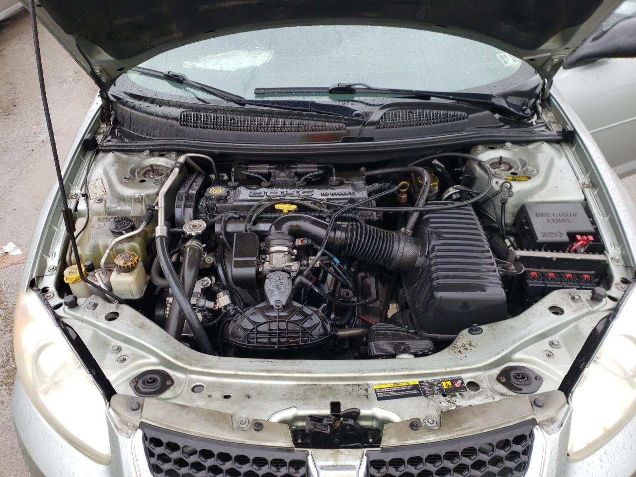 Photo 7 from auction – 2004 DODGE STRATUS SX with VIN 1B3EL46X54N223833